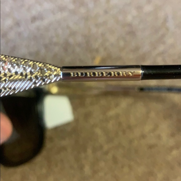 BURBERRY NWOT - Picture 5 of 5